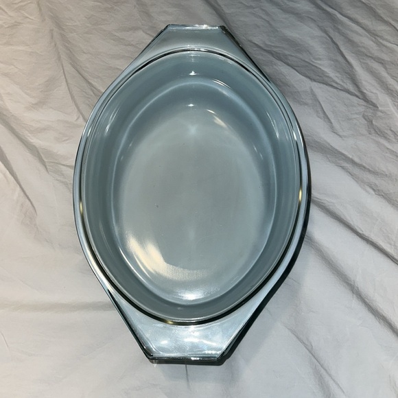 Vintage Pyrex Lace Medallion 2 1/2 Quart Casserole - Picture 7 of 16